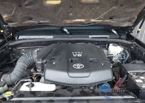 2006 Toyota 4Runner Sr5 V6 from USA, damaged, VIN JTEBU14RX68056822